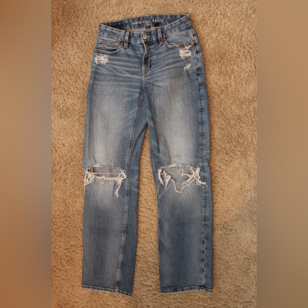 American Eagle Outfitters Boyfriend Jeans Distressed Style